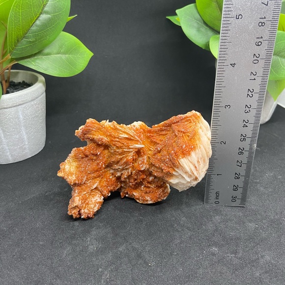 Collectors grade vanadinite piece - Picture 10 of 13